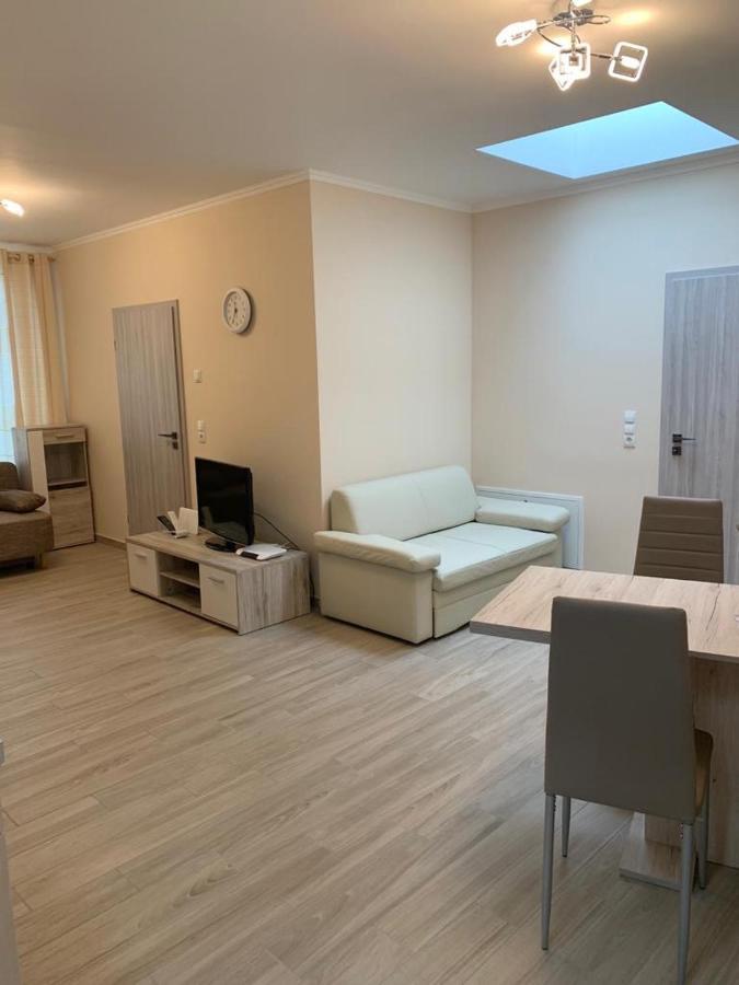 2Raum-Apartment Leznew ไลป์ซิก ภายนอก รูปภาพ
